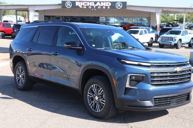 new 2026 Chevrolet Traverse car, priced at $44,219