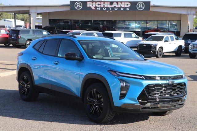 new 2025 Chevrolet Trax car, priced at $27,424