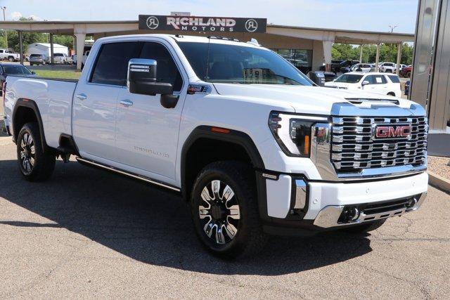 new 2025 GMC Sierra 3500 car, priced at $88,574