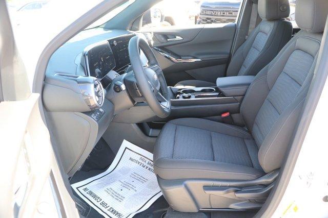 new 2026 Chevrolet Equinox car, priced at $30,495