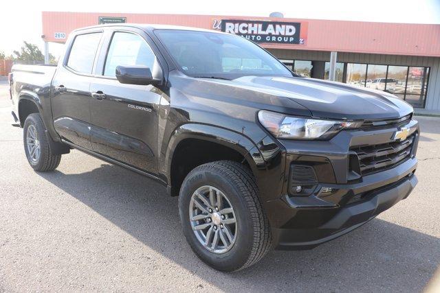 new 2024 Chevrolet Colorado car, priced at $37,020