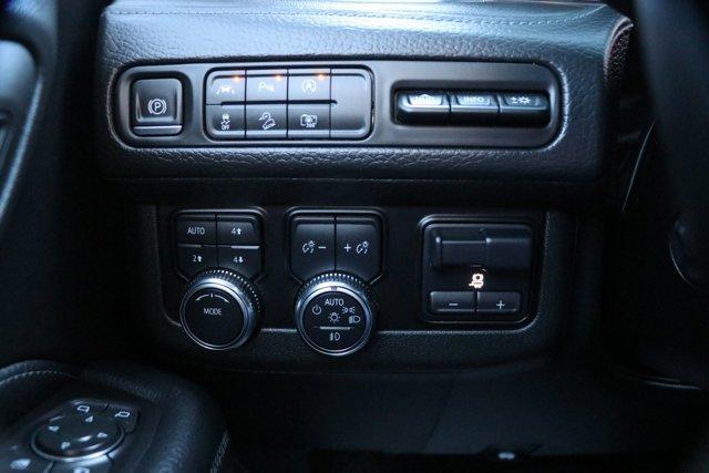 used 2023 GMC Yukon XL car, priced at $65,371