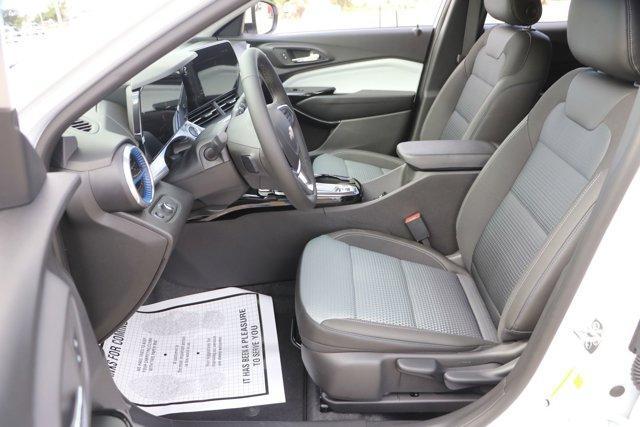 new 2025 Chevrolet Trax car, priced at $25,824