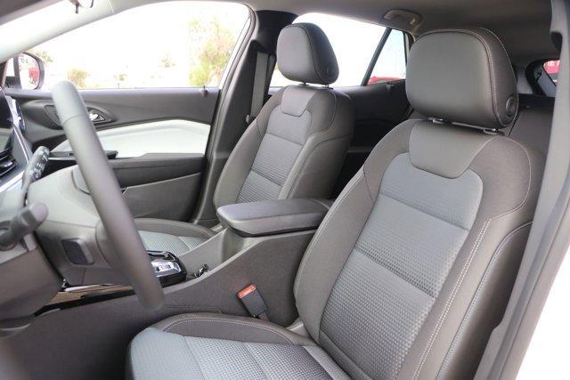 new 2025 Chevrolet Trax car, priced at $25,824