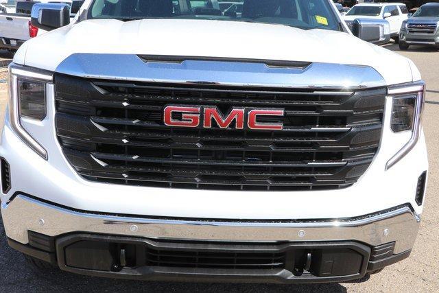 new 2024 GMC Sierra 1500 car, priced at $43,001