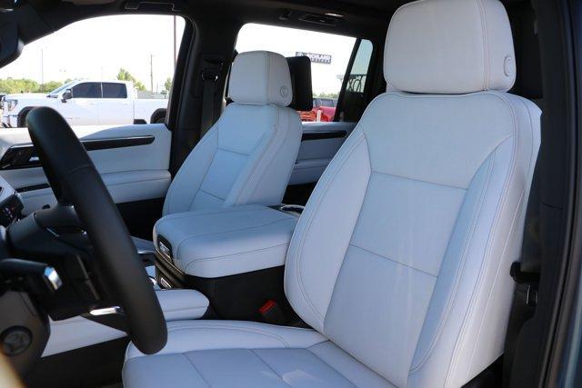 new 2025 Chevrolet Suburban car, priced at $89,985