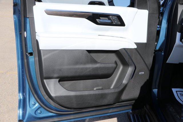 new 2025 Chevrolet Suburban car, priced at $89,985