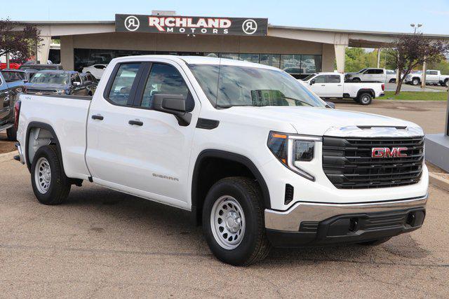 new 2023 GMC Sierra 1500 car, priced at $40,156