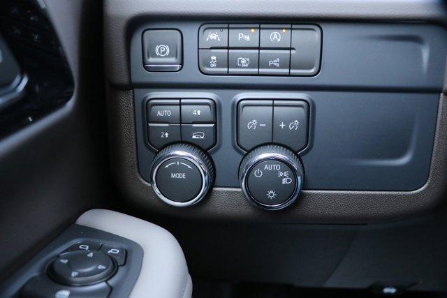 new 2025 Chevrolet Suburban car, priced at $69,195