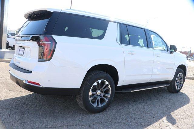 new 2025 Chevrolet Suburban car, priced at $69,195