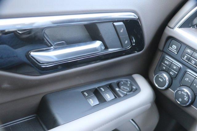 new 2025 Chevrolet Suburban car, priced at $69,195