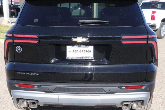 new 2026 Chevrolet Traverse car, priced at $41,155