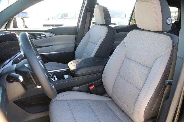 new 2026 Chevrolet Traverse car, priced at $41,155