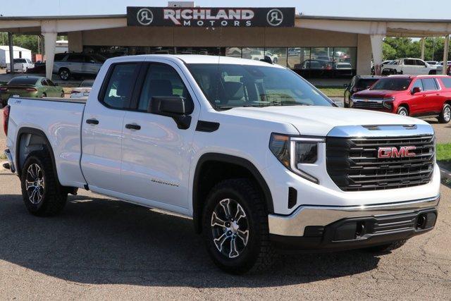 new 2025 GMC Sierra 1500 car, priced at $47,425