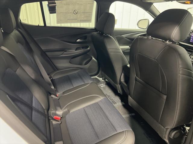 new 2025 Buick Envista car, priced at $27,380
