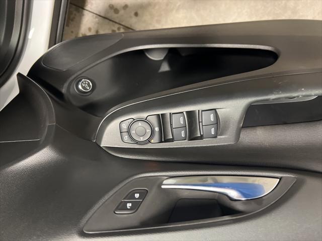 new 2025 Buick Envista car, priced at $27,380