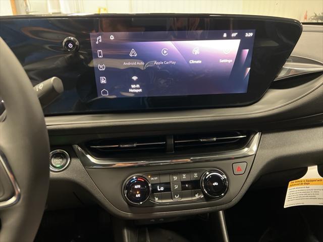 new 2025 Buick Envista car, priced at $27,380