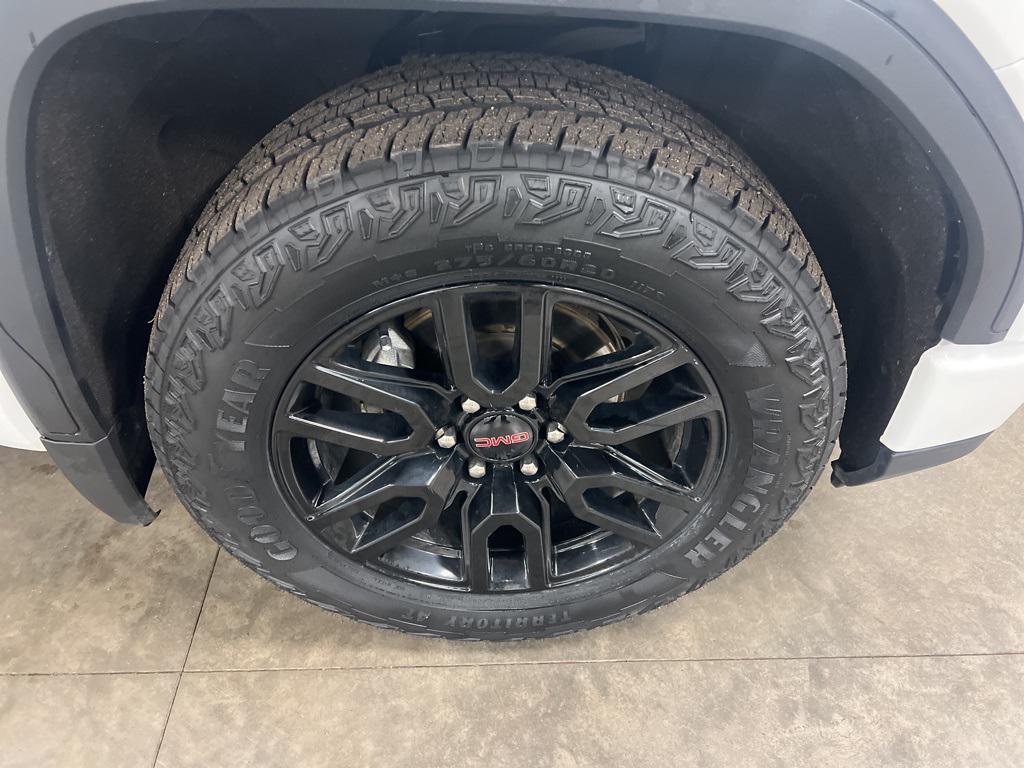 used 2022 GMC Sierra 1500 car, priced at $35,570