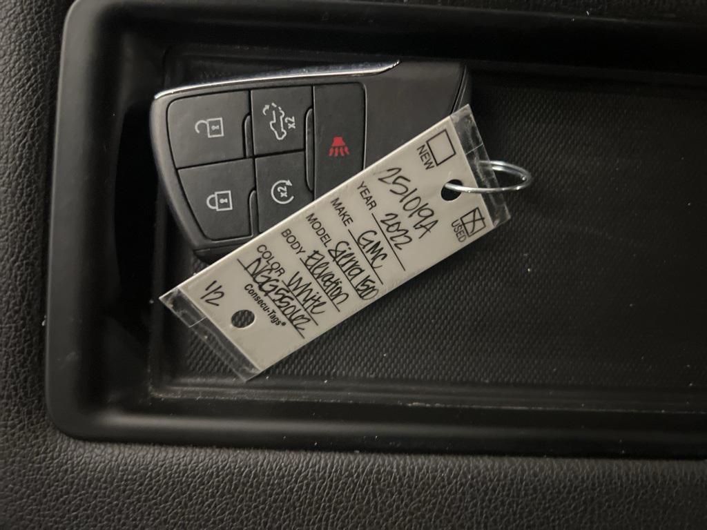 used 2022 GMC Sierra 1500 car, priced at $35,570