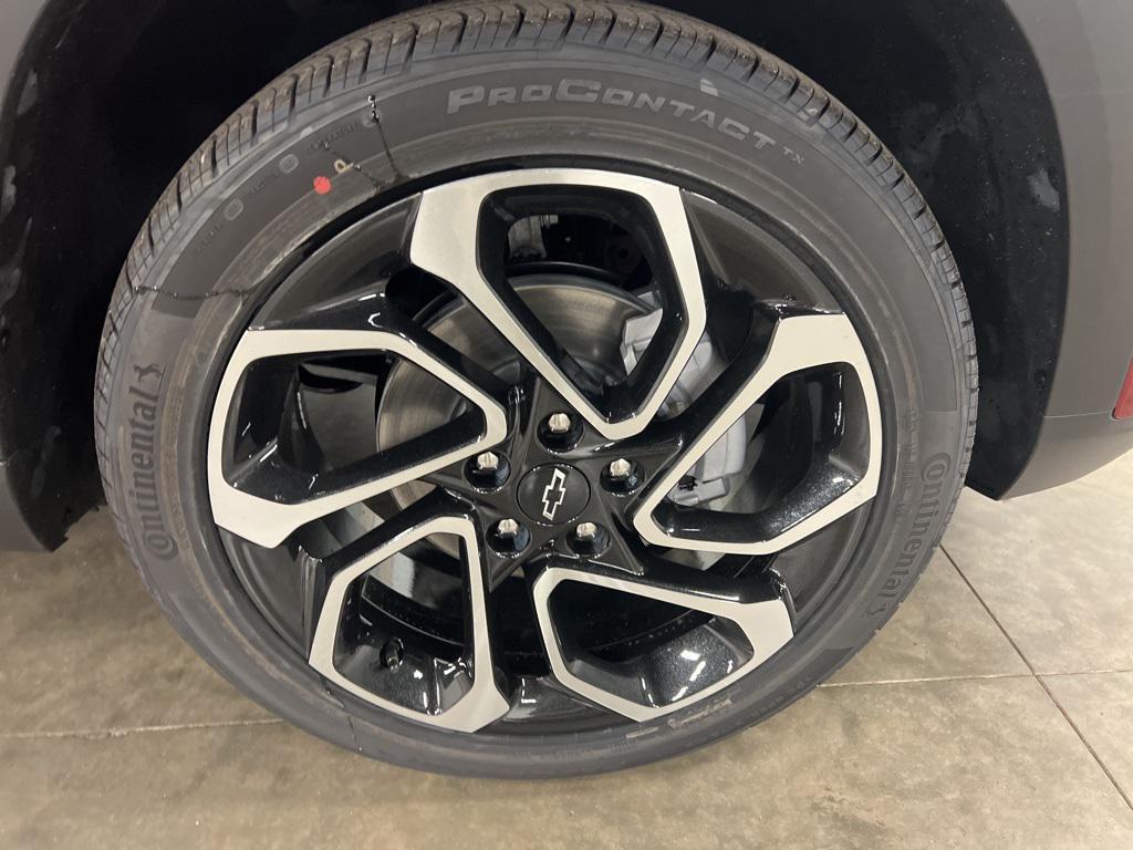 new 2025 Chevrolet Trax car, priced at $26,390