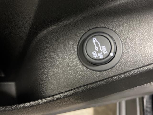 used 2024 Chevrolet Equinox car, priced at $25,890
