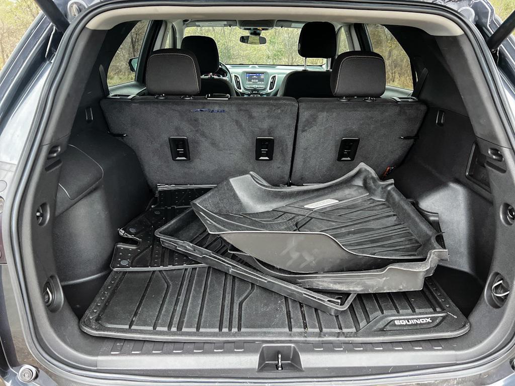 used 2023 Chevrolet Equinox car, priced at $23,290