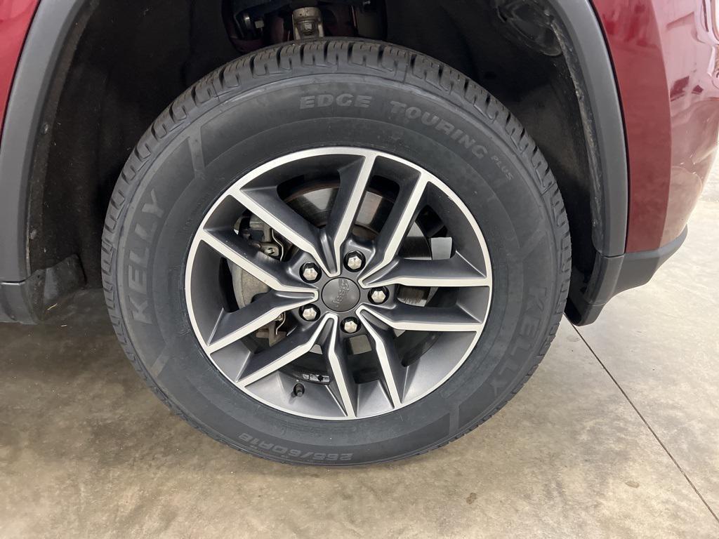used 2020 Jeep Grand Cherokee car, priced at $24,460