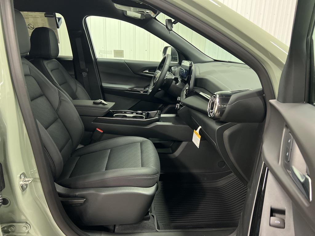 new 2026 Chevrolet Equinox car, priced at $35,195