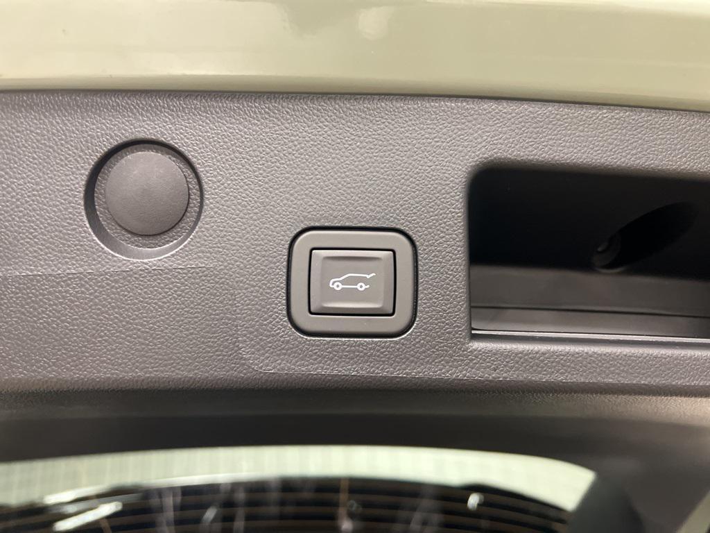 new 2026 Chevrolet Equinox car, priced at $35,195