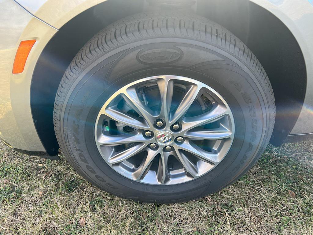 used 2024 Buick Enclave car, priced at $42,220