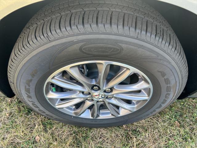 used 2024 Buick Enclave car, priced at $42,220
