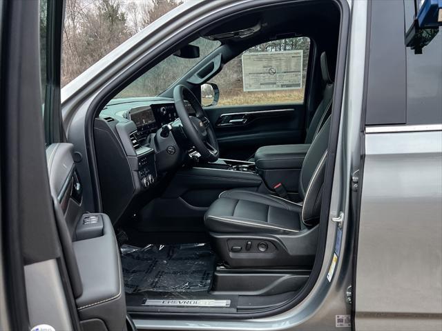 new 2025 Chevrolet Suburban car, priced at $82,620