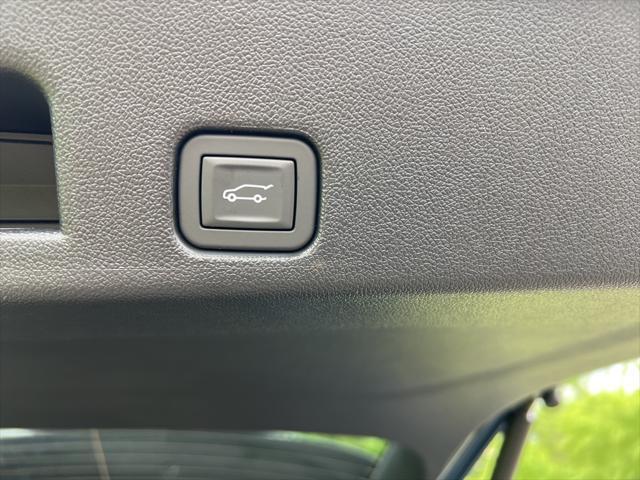 new 2025 Chevrolet Traverse car, priced at $44,945