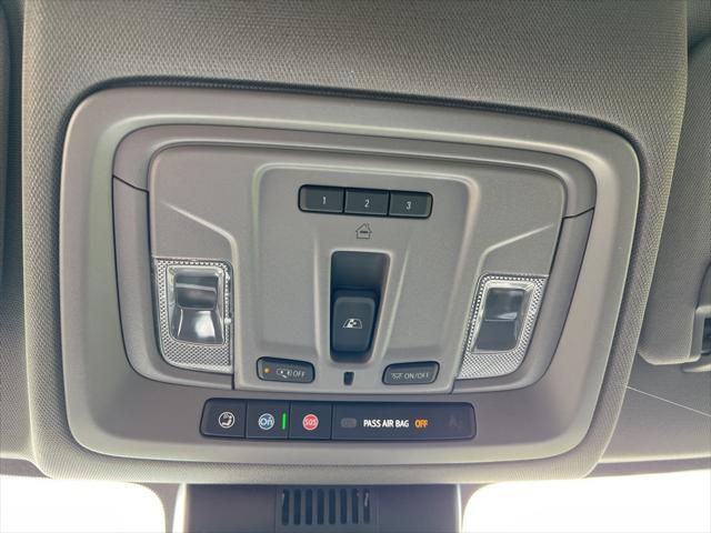 new 2025 GMC Sierra 1500 car, priced at $67,075