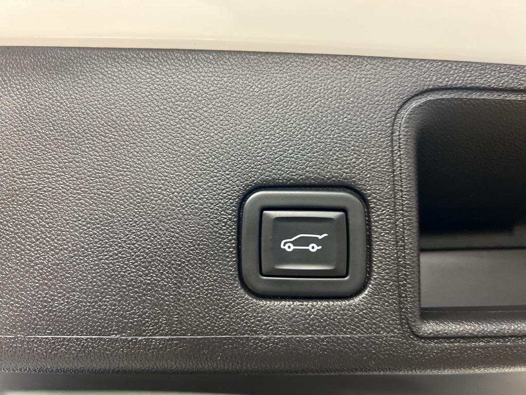used 2023 GMC Terrain car, priced at $23,830