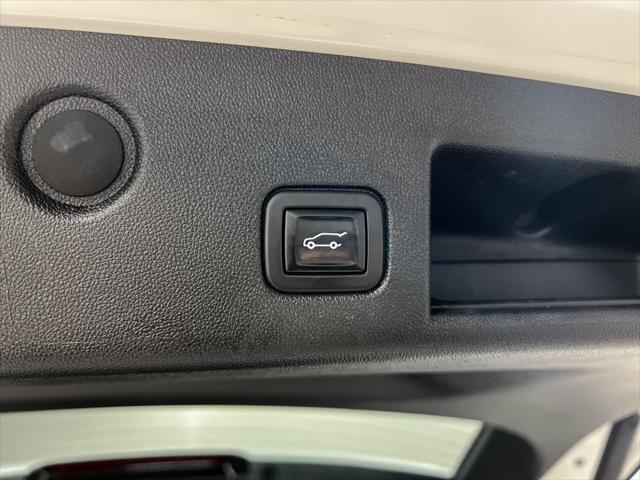 used 2022 Chevrolet Equinox car, priced at $25,880