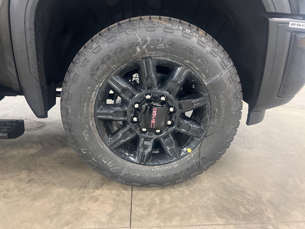 new 2026 GMC Sierra 2500 car, priced at $89,400