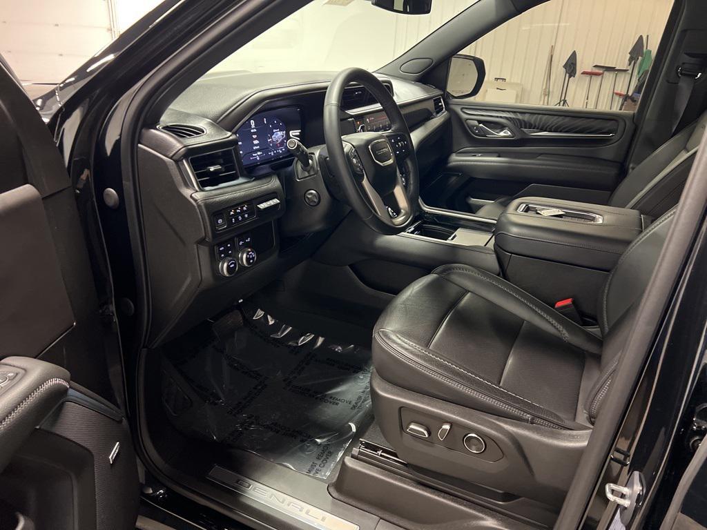 used 2023 GMC Yukon car, priced at $67,990