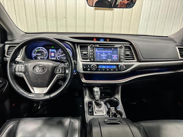 used 2019 Toyota Highlander Hybrid car, priced at $35,960