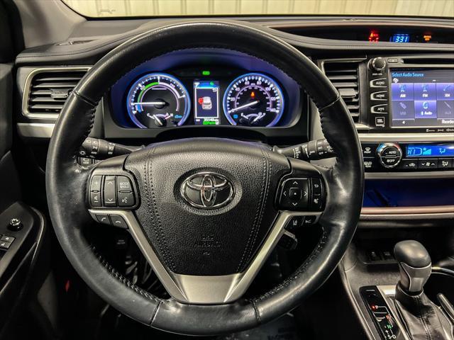 used 2019 Toyota Highlander Hybrid car, priced at $35,960