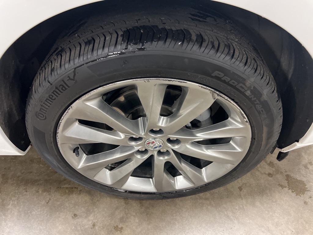 used 2022 Buick Envision car, priced at $27,870