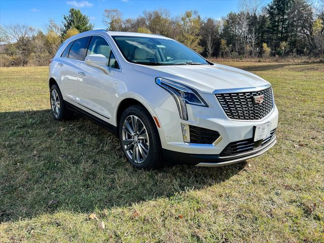 new 2025 Cadillac XT5 car, priced at $60,990