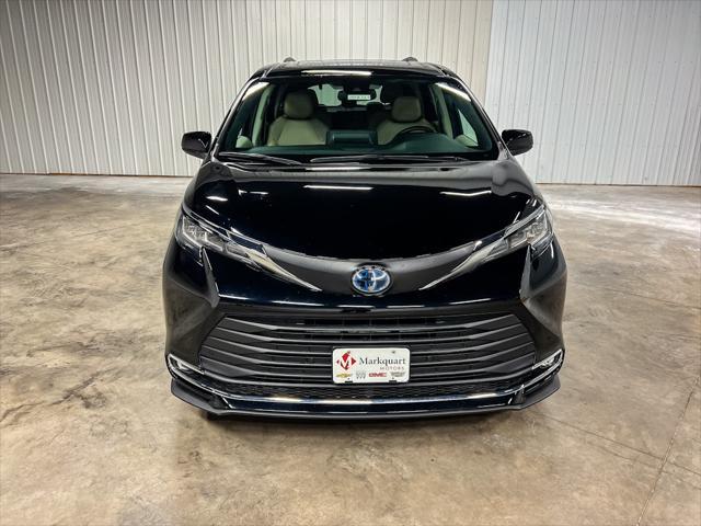 used 2021 Toyota Sienna car, priced at $43,700