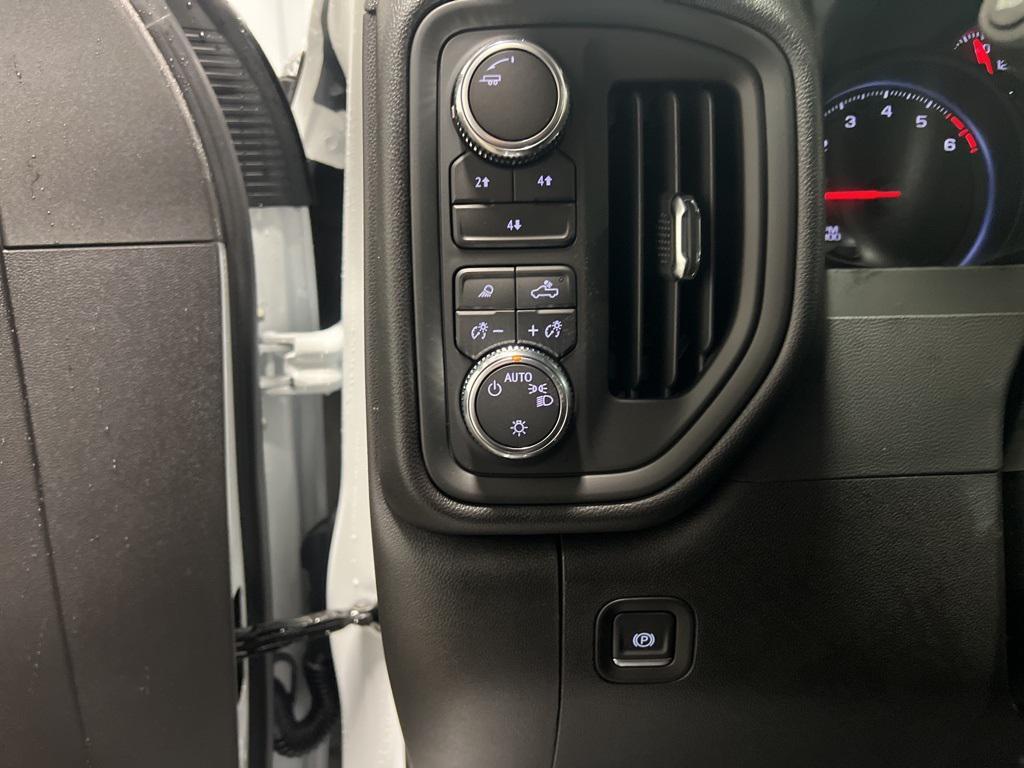 new 2025 GMC Sierra 3500 car, priced at $55,480