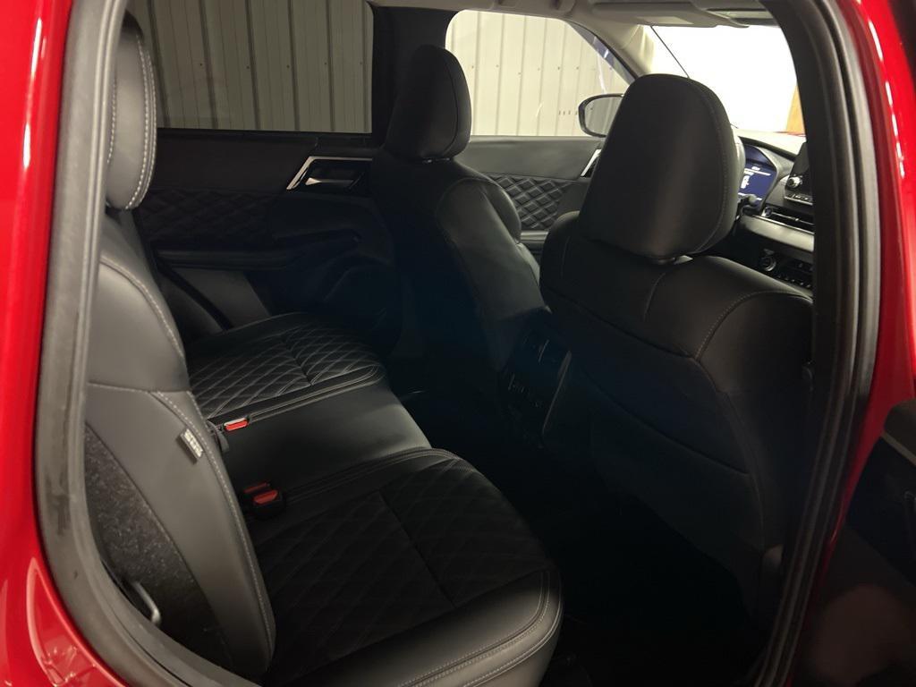 used 2024 Mitsubishi Outlander car, priced at $26,999