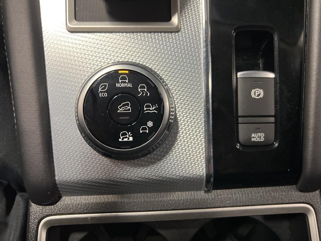 used 2024 Mitsubishi Outlander car, priced at $26,999