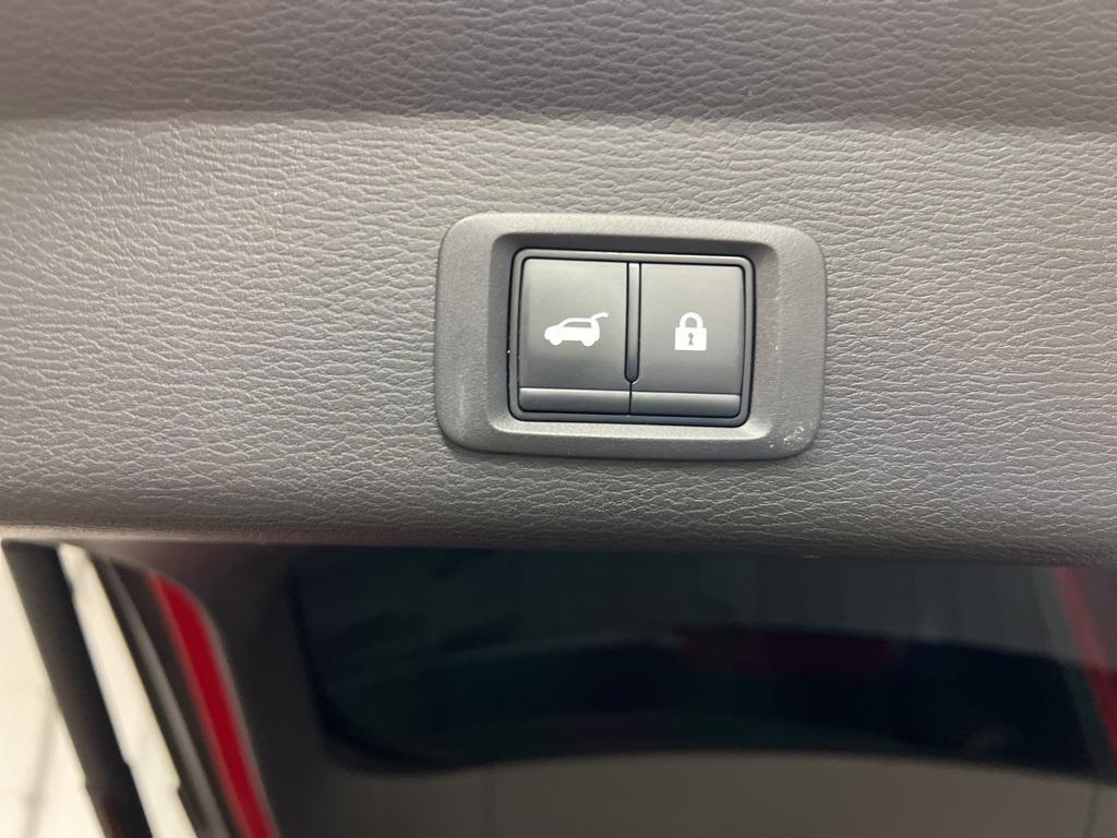 used 2024 Mitsubishi Outlander car, priced at $26,999