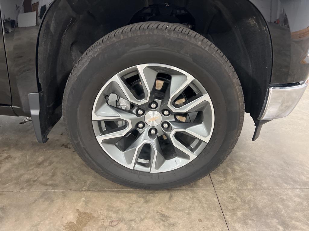 used 2024 Chevrolet Silverado 1500 car, priced at $41,660