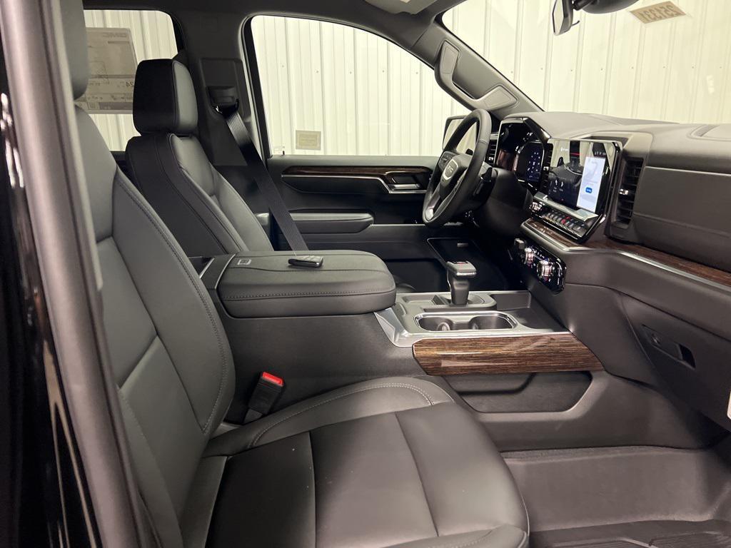 new 2025 GMC Sierra 1500 car, priced at $66,990