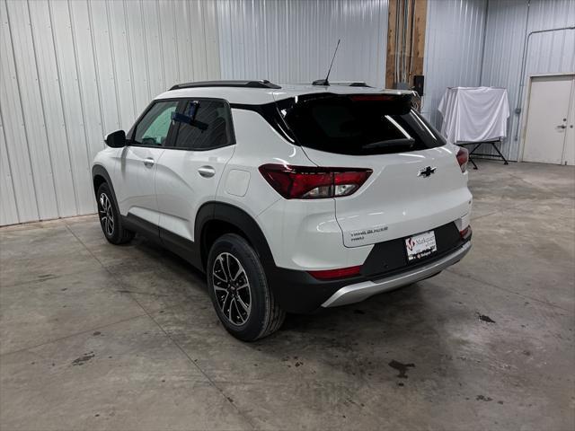 new 2025 Chevrolet TrailBlazer car, priced at $30,330